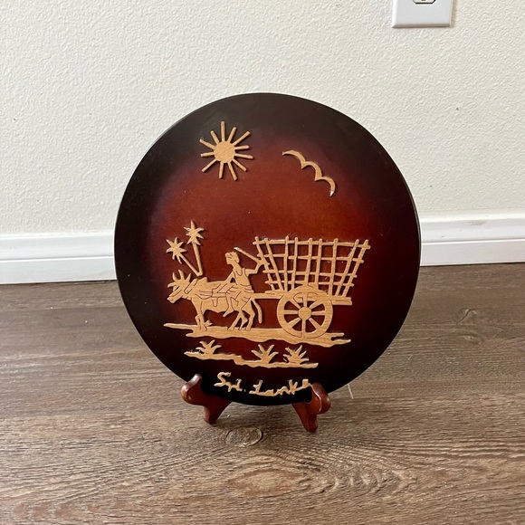 Sri Lanka Decorative Plate with Carved Design - Picture 7 of 7